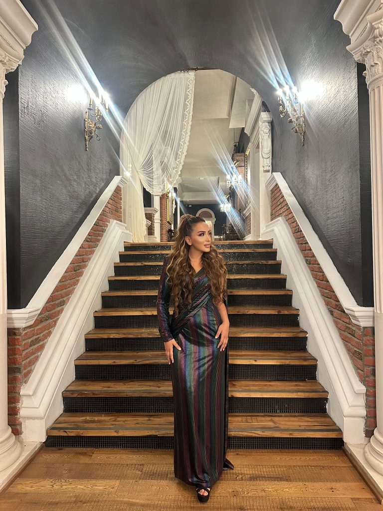 “Gözde İşbilir ile Gardırobun Sırrı: Bedenini Doğru Tanımak”