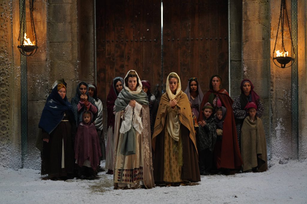 “Mevlana: Mest-i Aşk” kostümleri için 2500 metre kumaş kullanıldı