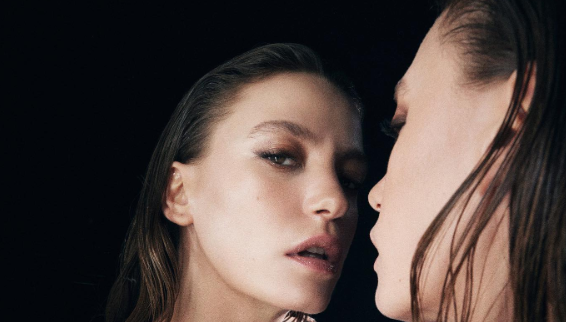 Serenay Sarıkaya Kimdir? Kaç Yaşında ? Hangi Dizilerde Oynadı?