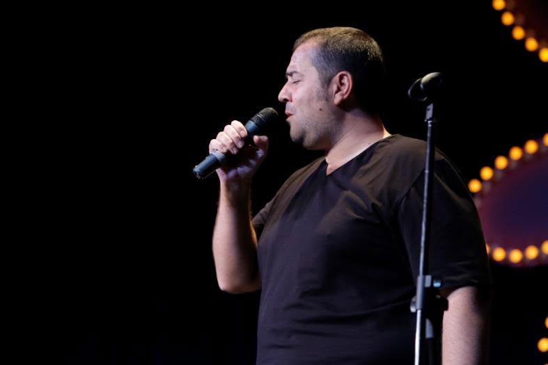 Ata Demirer Kimdir? Ata Demirer’in Hayatı ve Kariyeri