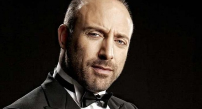 Halit Ergenç Kimdir? Kaç Yaşında, Nereli, Boyu Kaç, Eşi Kim? Hangi Dizilerde ve Filmlerde Oynadı? Halit Ergenç’in Hayatı ve Kariyeri