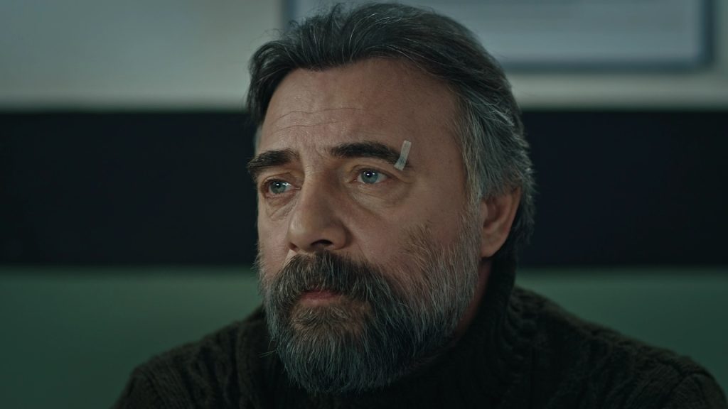 Oktay Kaynarca Kimdir? Oktay Kaynarca’nın Hayatı ve Kariyeri