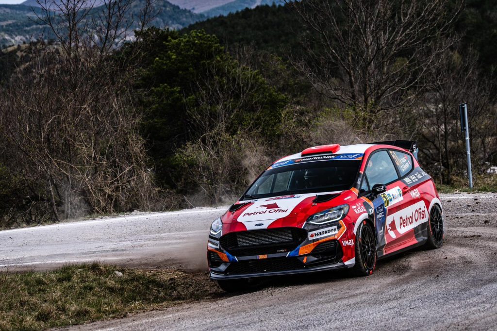 TÜRKİYE’NİN EN GENÇ RALLİ ŞAMPİYONU PODYUMDA