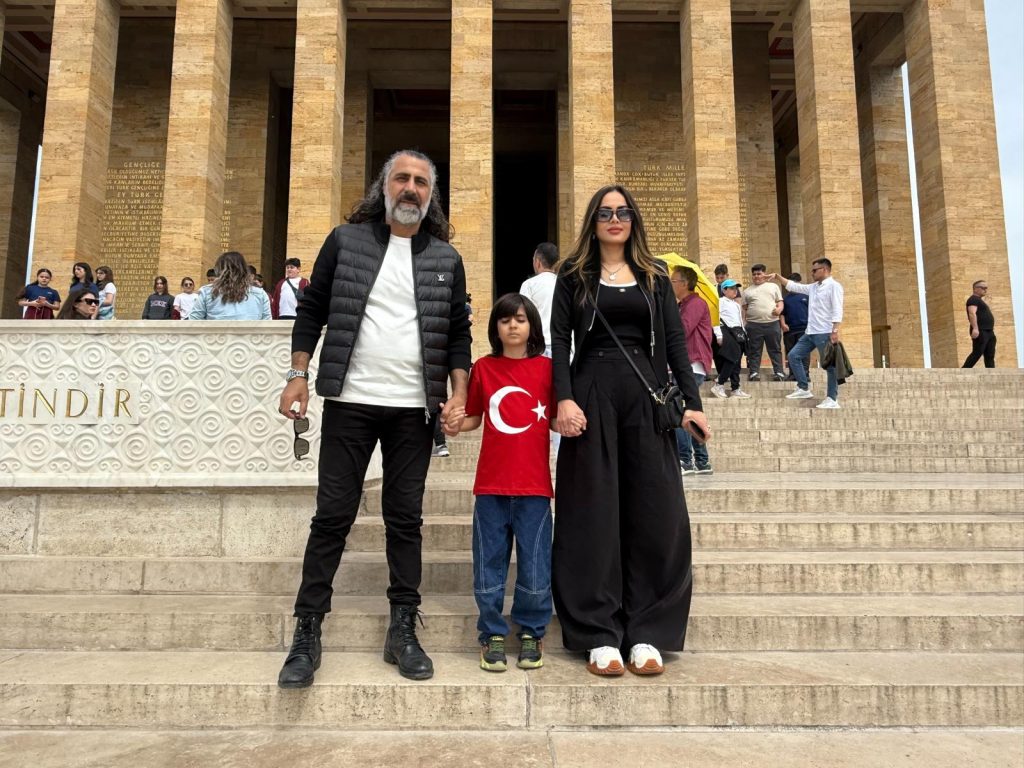 Kenan Çoban Ailesiyle Anıtkabir’de