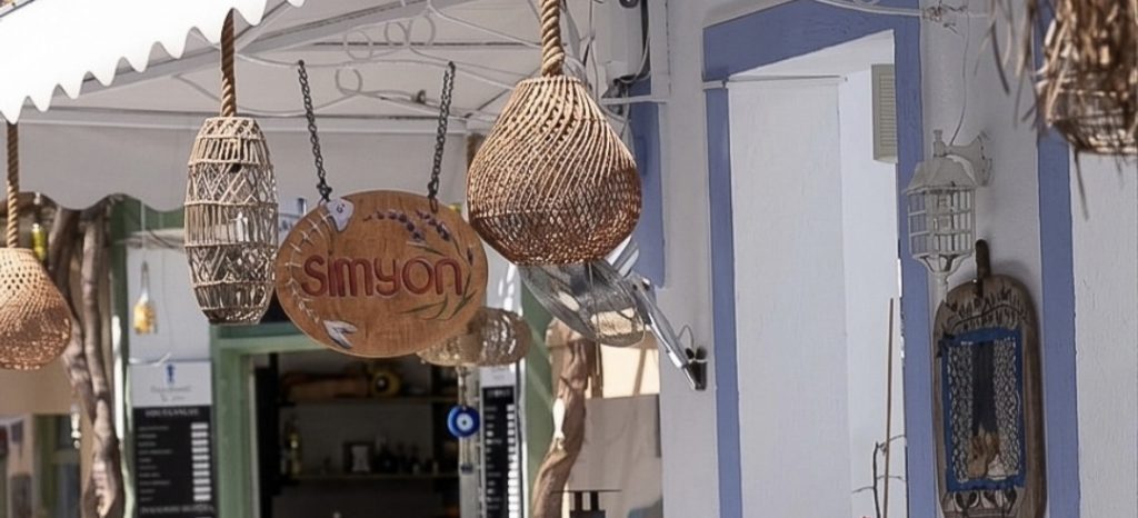 Simyon Meyhane: Bozcaada’da Lezzetin Ötesinde Bir Duygu