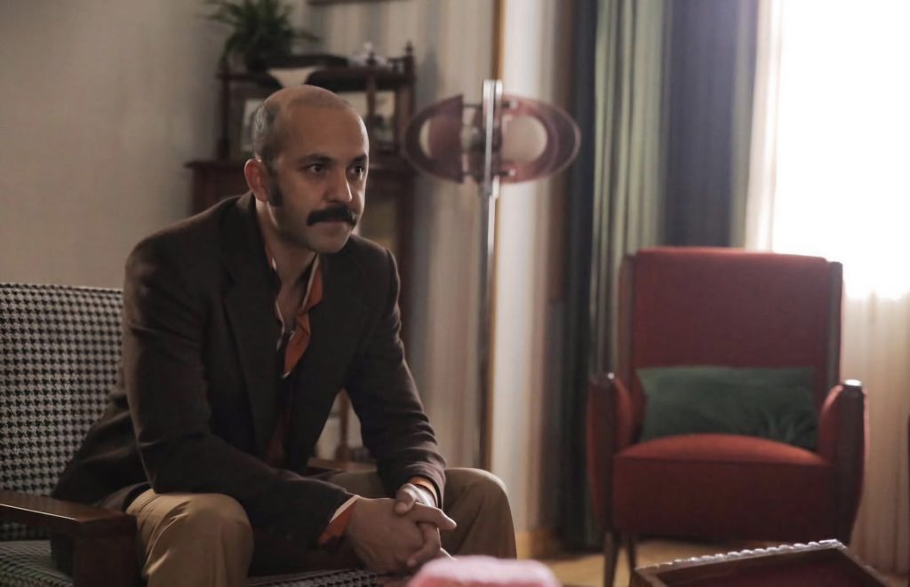 Sarp Akkaya Kimdir? Kaç Yaşında, Nereli, Boyu Kaç? Sarp Akkaya’nın Hayatı ve Oyunculuk Kariyerindeki Yükselişi