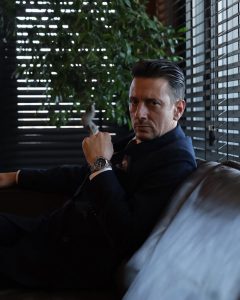 Engin Hepileri Kimdir? Kaç Yaşında, Nereli, Boyu Kaç? Engin Hepileri’nin Hayatı ve Oyunculuk Kariyerindeki Yükselişi