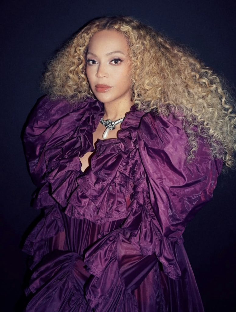 Beyoncé Morun Tahtına Oturdu: Tek Paylaşımla Sosyal Medyayı Dize Getirdi