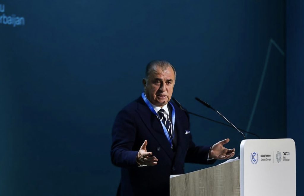 Fatih Terim Kimdir? Kaç Yaşında, Nereli, Boyu Kaç? Fatih Terim’in Hayatı ve Teknik Direktörlük Kariyeri
