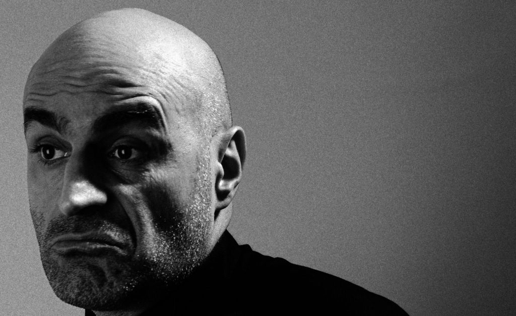 ALPER KUL’DAN TEK KİŞİLİK TİYATRO OYUNU!