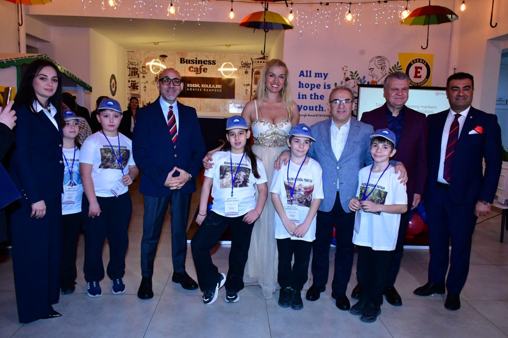 Tuğba Özay Kaz Dağları’nda Çocuklarla Buluştu: